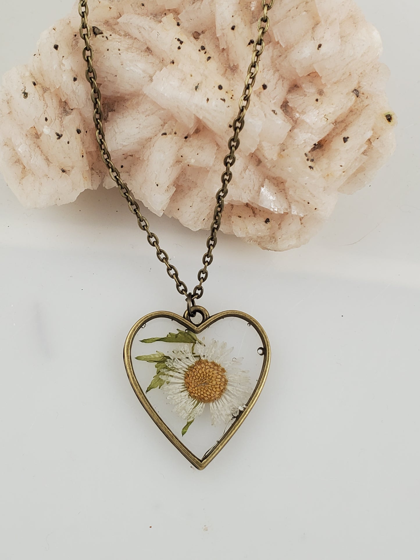 Heart Shaped Daisy Botanical Resin Pendant