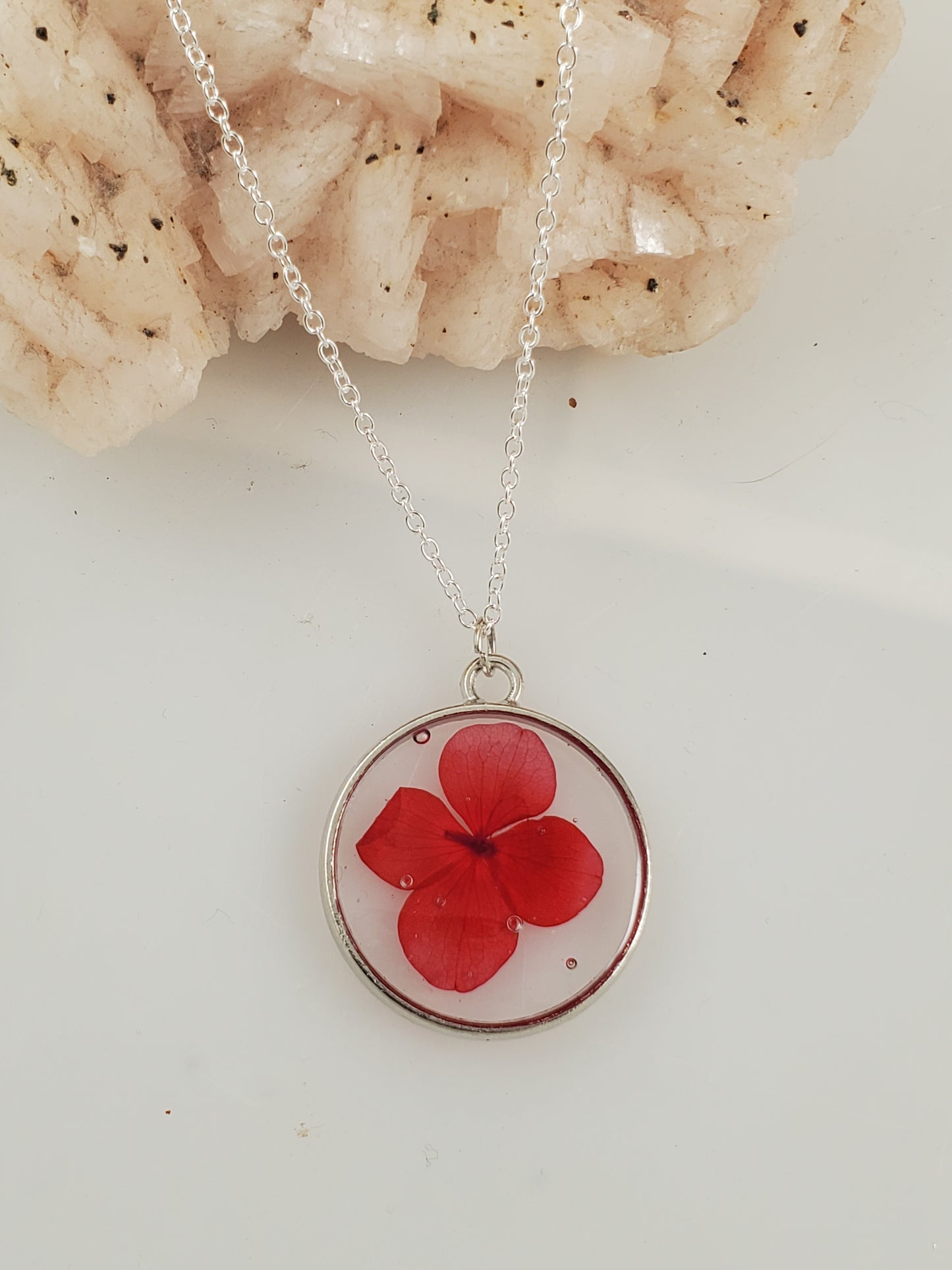 Minimalist Botanical Flower Resin Pendant